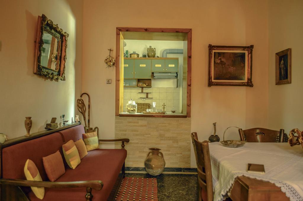 Appartamento Venezian Castle House Kíssamos Esterno foto